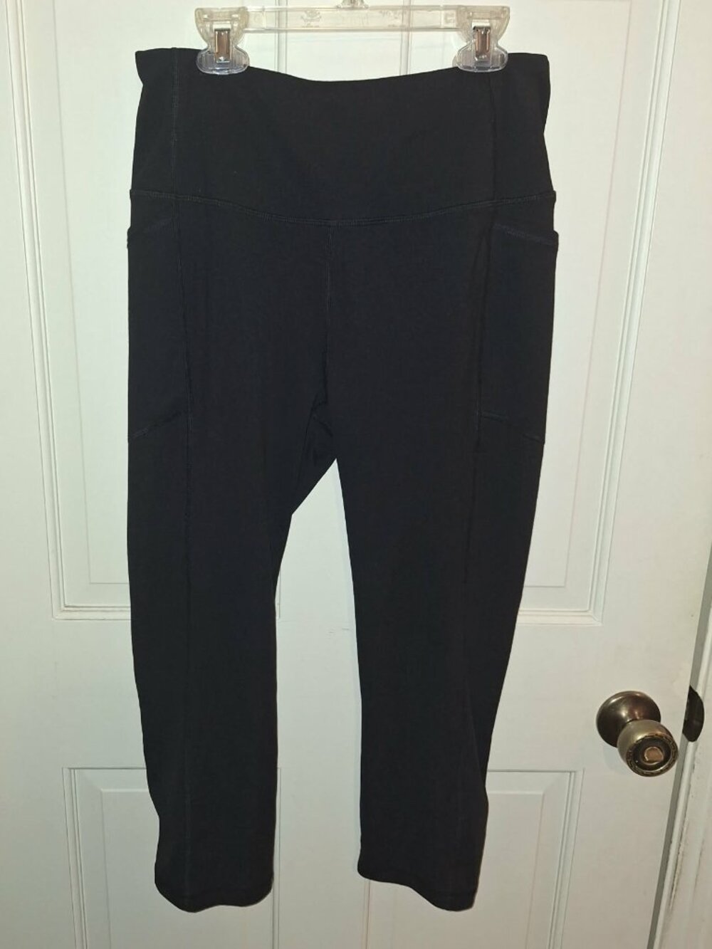 RBX Black Athletic Capri, Size Large